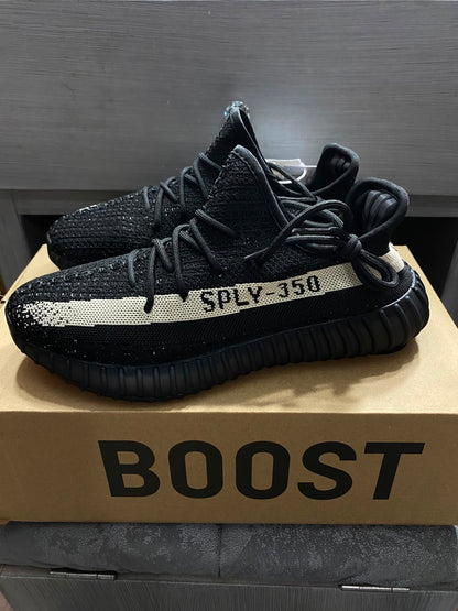Yeezy 350 v2 Oreo
