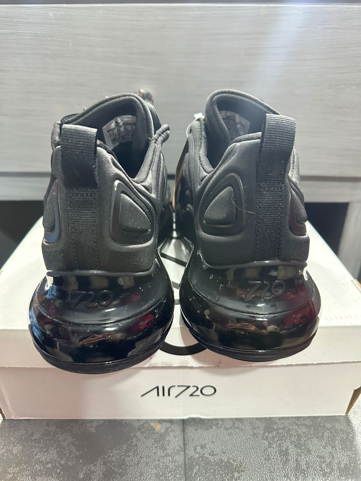Nike Air Max 720