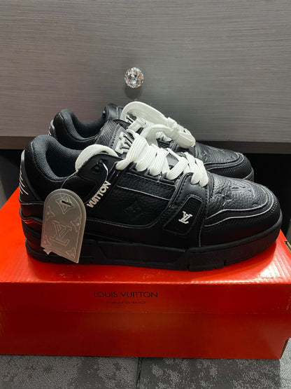 Louis Vuitton Trainer Total Black