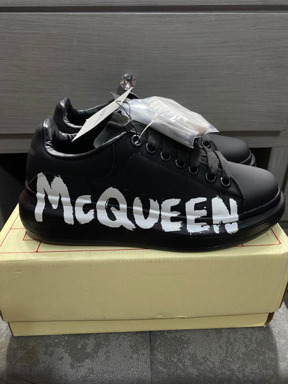 Alexander McQueen Grafitti