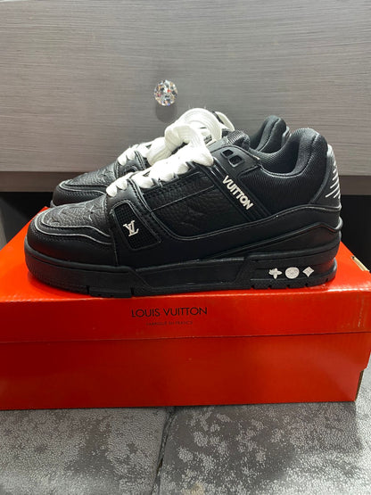 Louis Vuitton Trainer Total Black